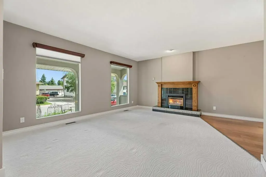 2843 Cedar Ridge Drive SW Calgary AB T2W 2B2