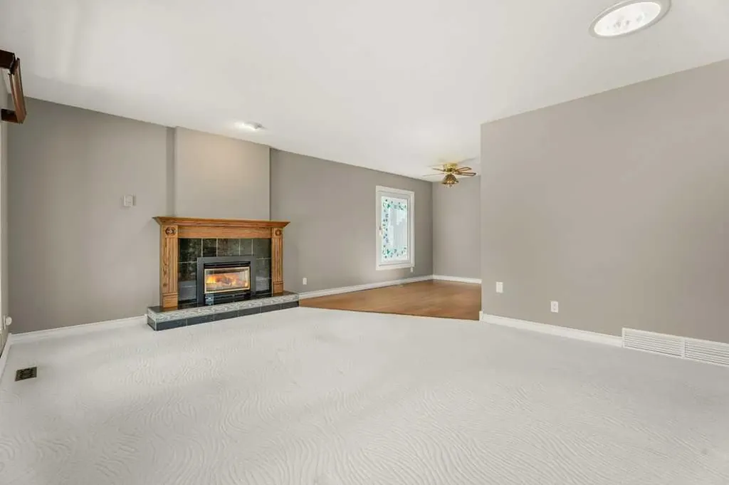 2843 Cedar Ridge Drive SW Calgary AB T2W 2B2