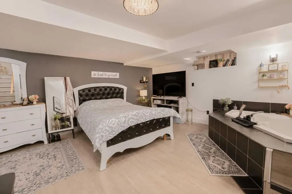 7406 91 Street Grande Prairie AB T8X 0J1