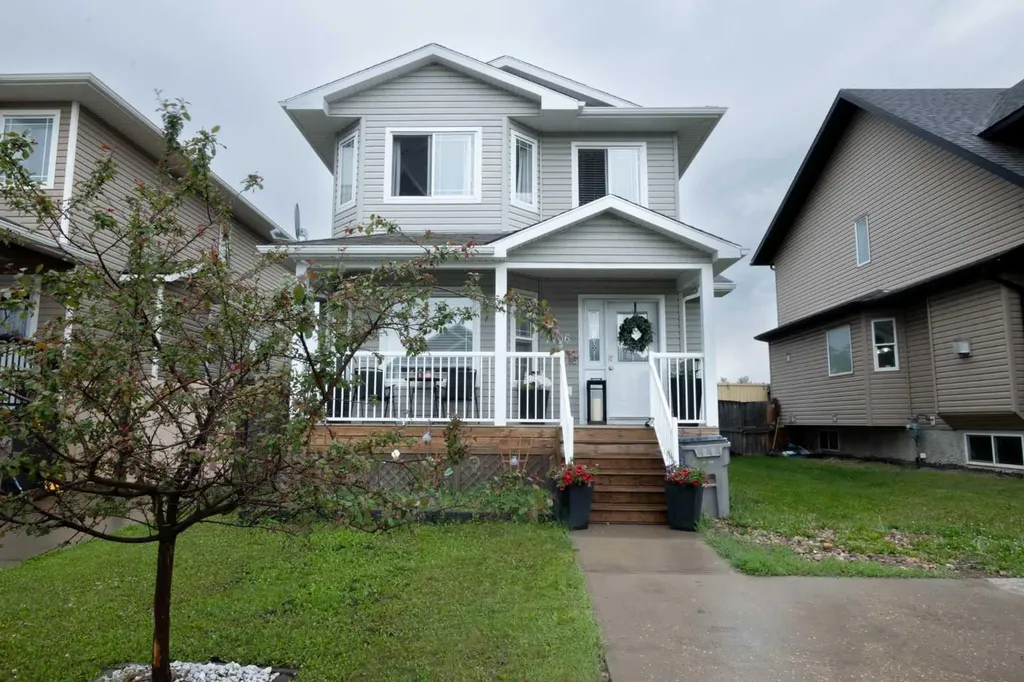 7406 91 Street Grande Prairie AB T8X 0J1