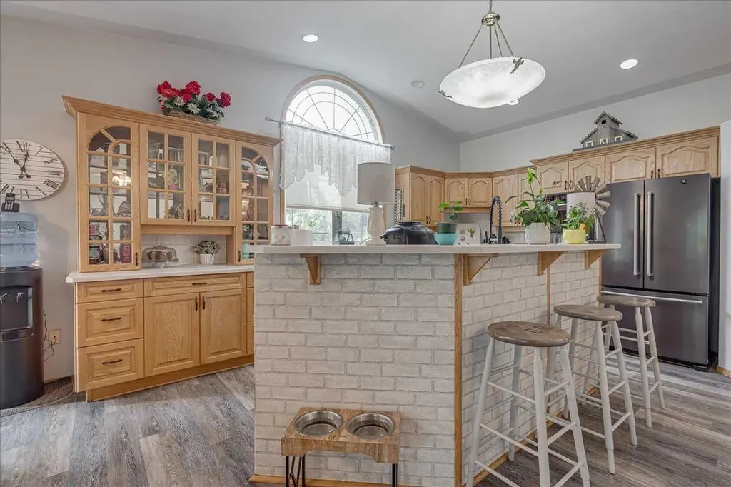 29104 Highway 27 Rural Mountain View County AB T4H 1P2