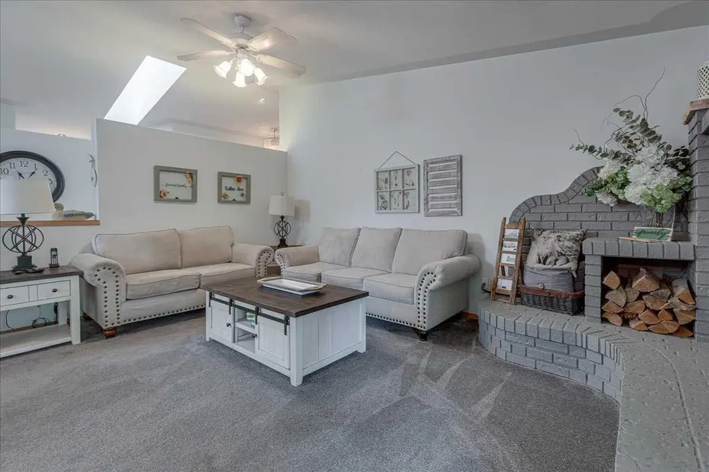 29104 Highway 27 Rural Mountain View County AB T4H 1P2