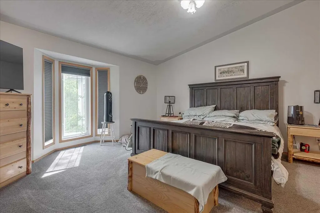 29104 Highway 27 Rural Mountain View County AB T4H 1P2
