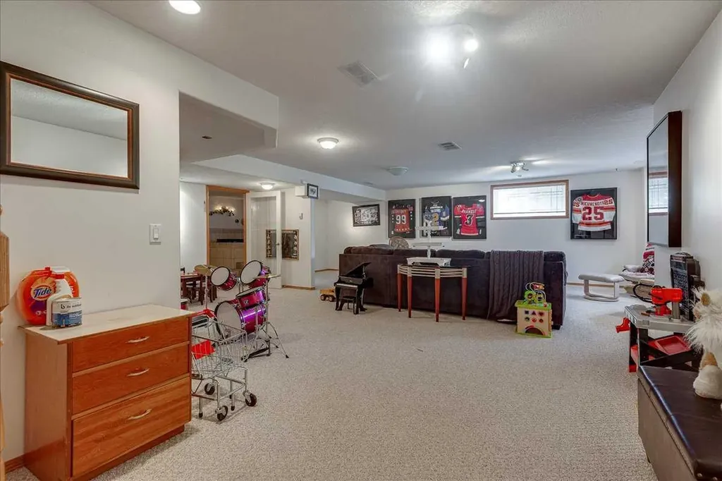 29104 Highway 27 Rural Mountain View County AB T4H 1P2