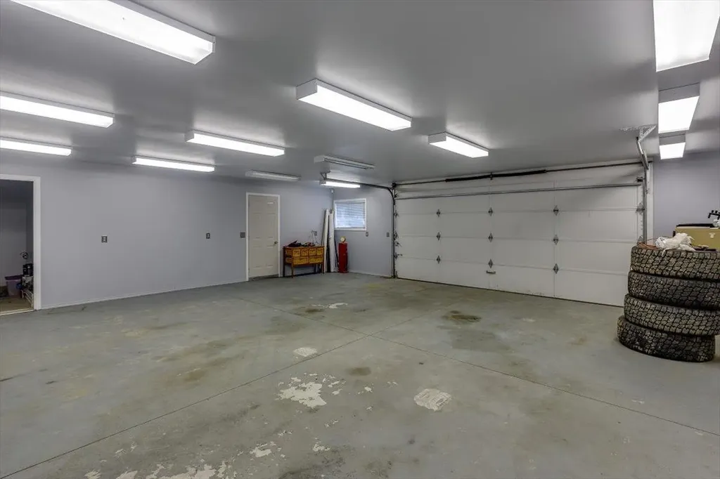 29104 Highway 27 Rural Mountain View County AB T4H 1P2
