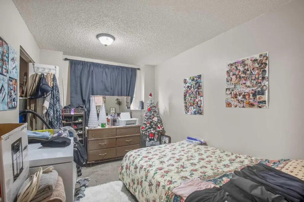 4639 48 Street Sylvan Lake AB T4S 1L4