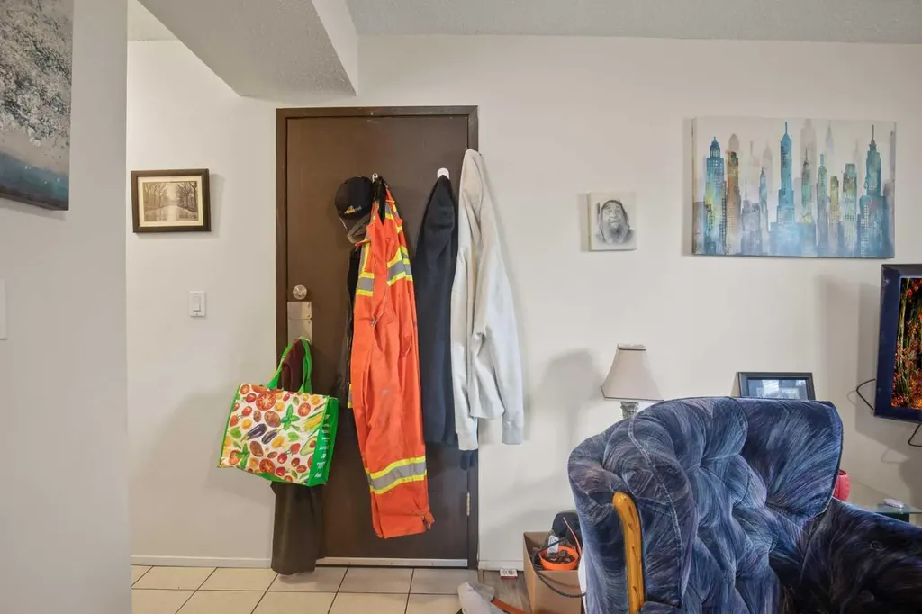 4639 48 Street Sylvan Lake AB T4S 1L4
