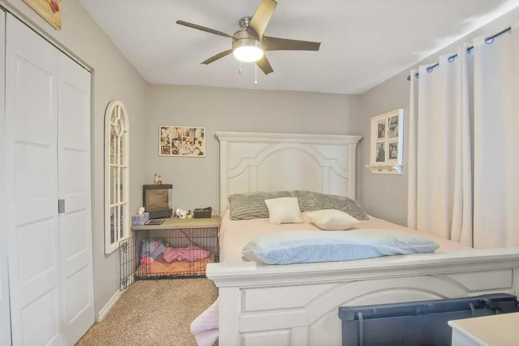 4639 48 Street Sylvan Lake AB T4S 1L4