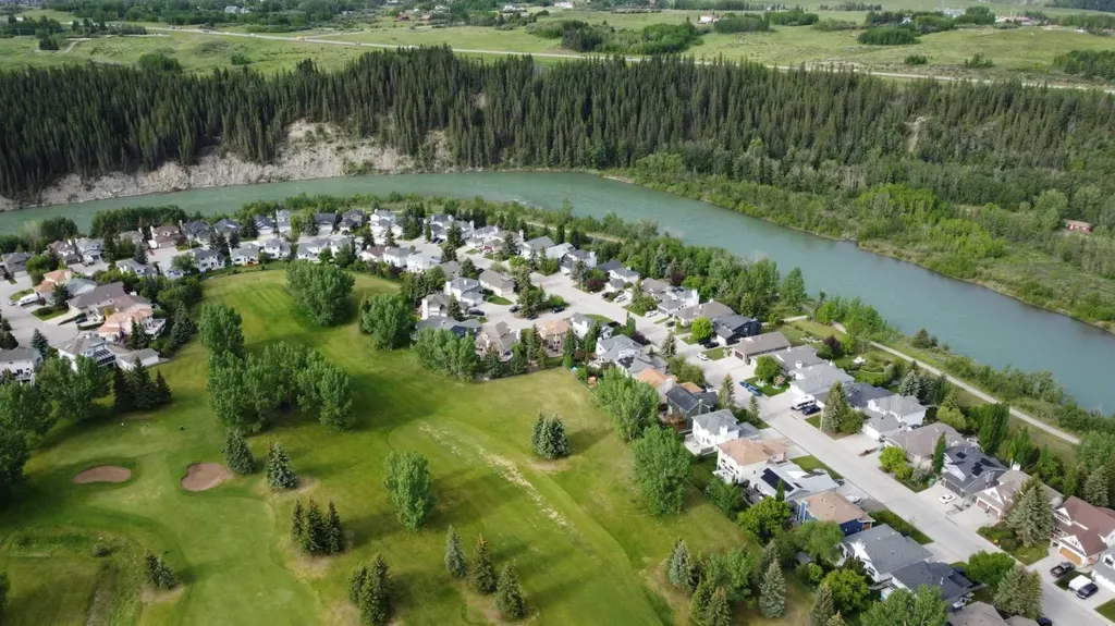 201 Riverview Green Cochrane AB T4C 1K3