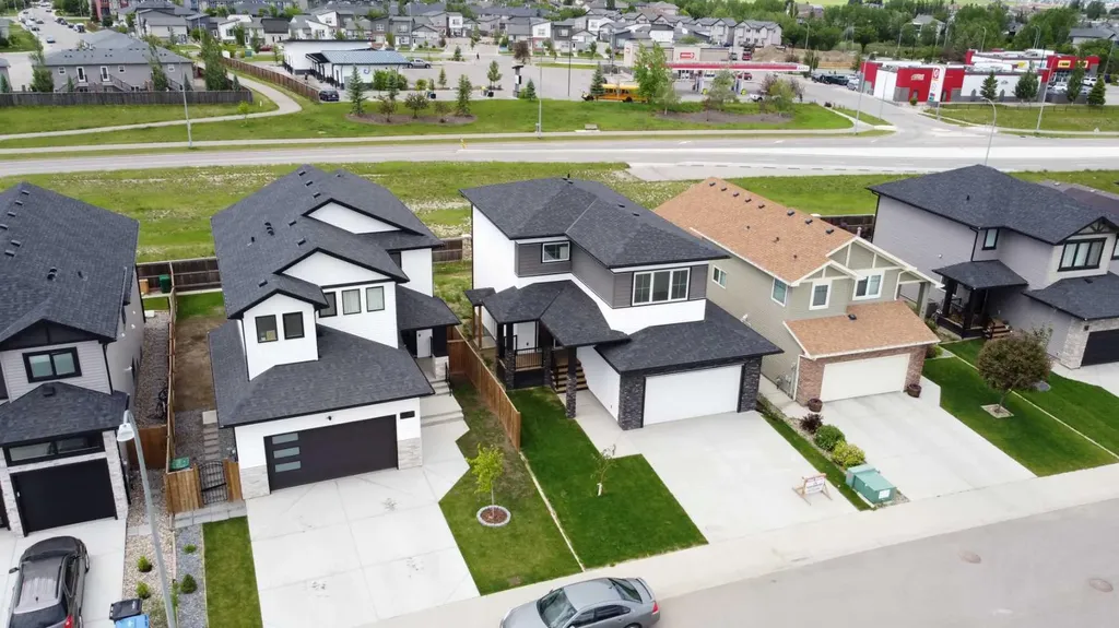 393 Rivergrove Chase W Lethbridge AB T1K 8E9