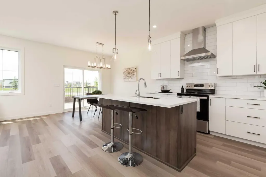 393 Rivergrove Chase W Lethbridge AB T1K 8E9