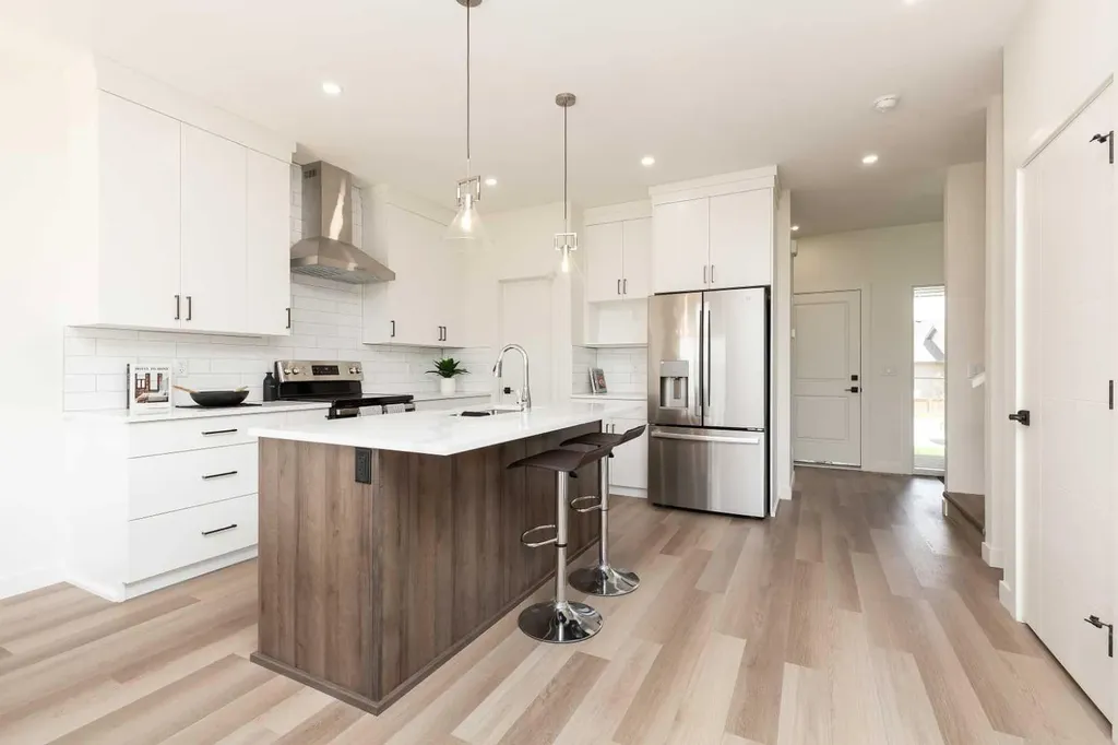 393 Rivergrove Chase W Lethbridge AB T1K 8E9