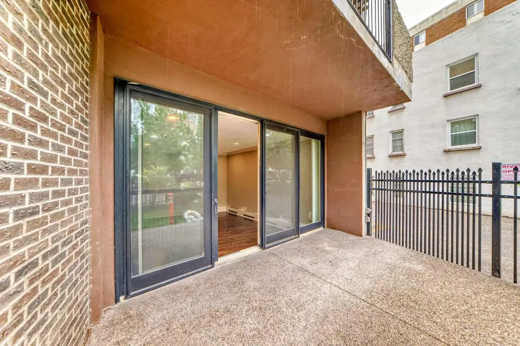 323 13 Avenue SW Calgary AB T2R 0K3