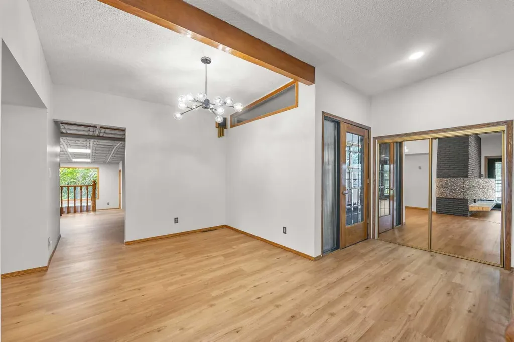 1408 104 Avenue SW Calgary AB T2W 0A6