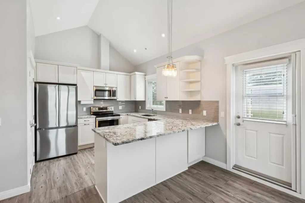 20 River Heights View Cochrane AB T4C 0M9