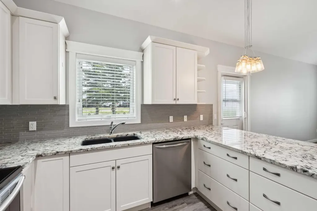 20 River Heights View Cochrane AB T4C 0M9
