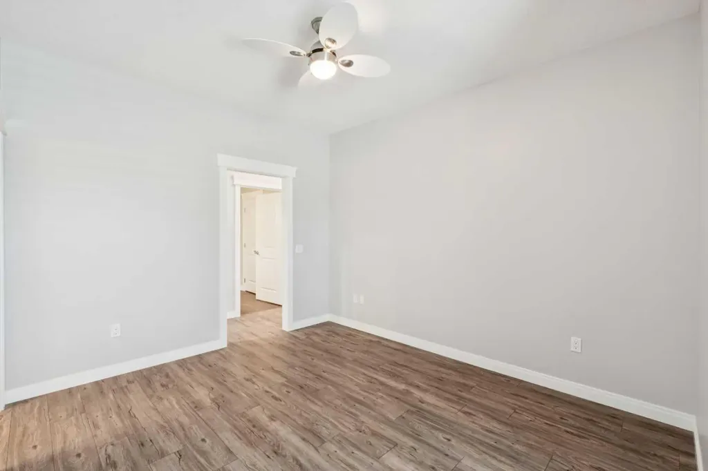 20 River Heights View Cochrane AB T4C 0M9
