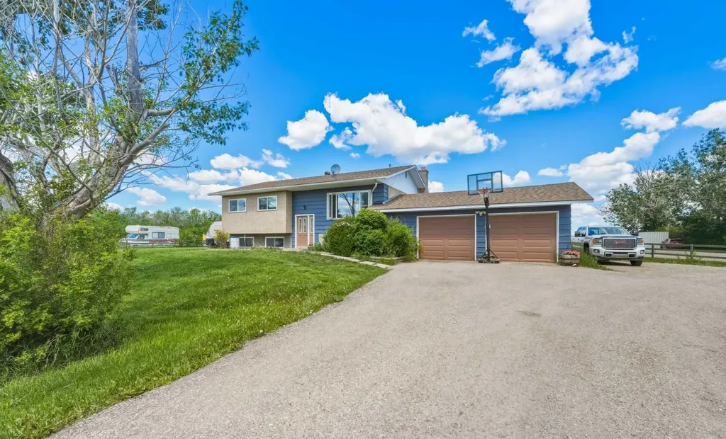 283082 Township Road 254 Rural Rocky View County AB T1Z 0L9
