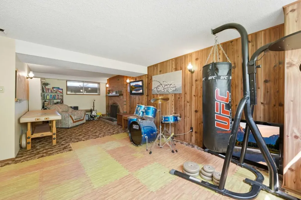 283082 Township Road 254 Rural Rocky View County AB T1Z 0L9