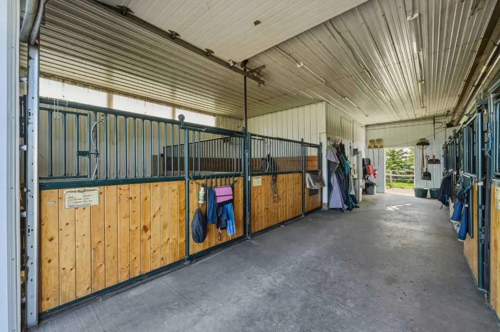 283082 Township Road 254 Rural Rocky View County AB T1Z 0L9