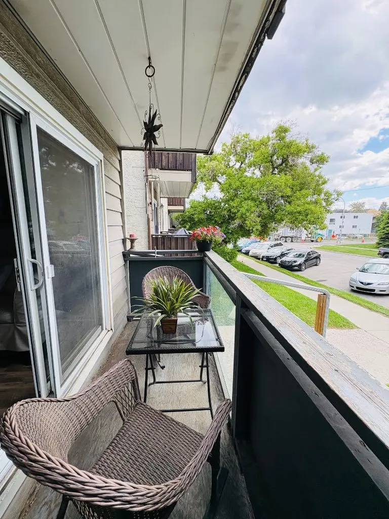 2010 11 Avenue SW Calgary AB T3C 0P1