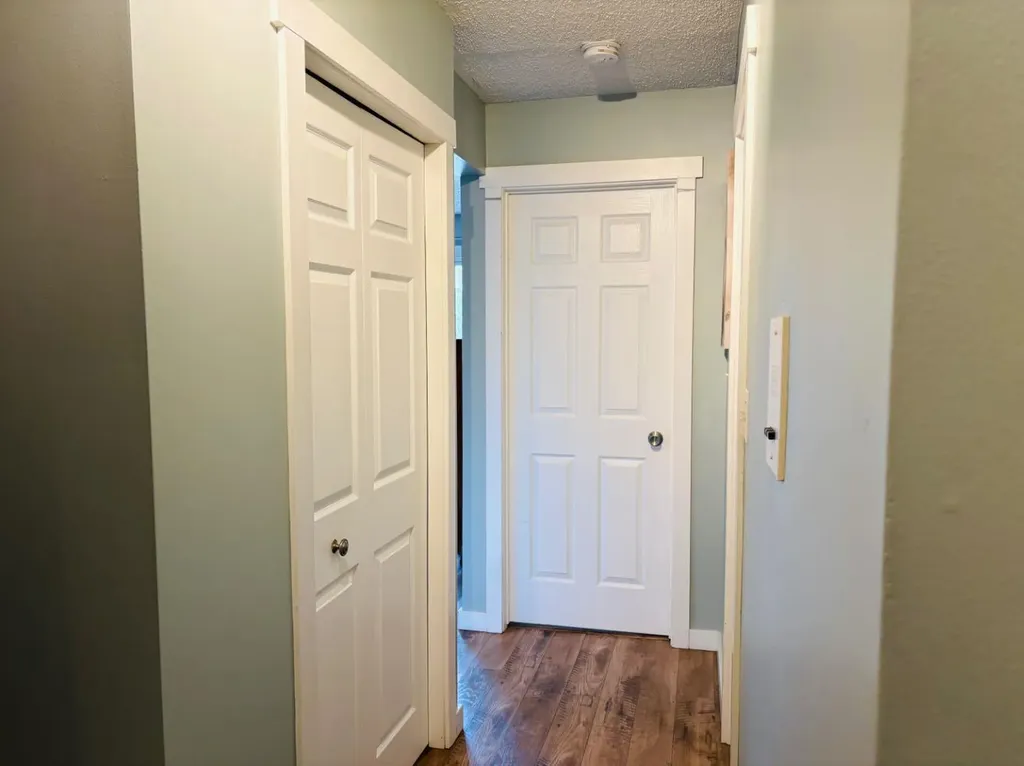 2010 11 Avenue SW Calgary AB T3C 0P1