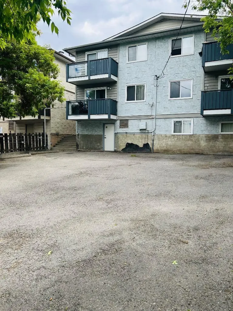 2010 11 Avenue SW Calgary AB T3C 0P1