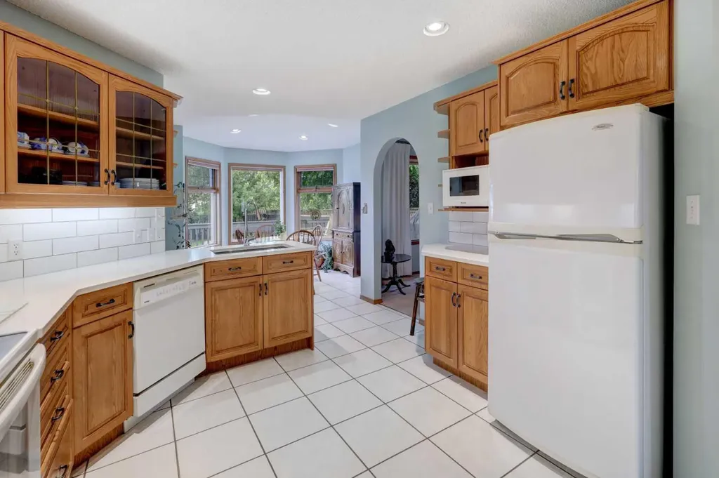 415 8 Street E Drumheller AB T0J0Y5