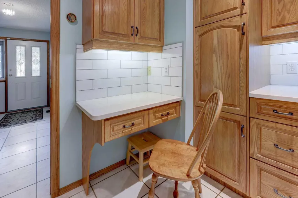 415 8 Street E Drumheller AB T0J0Y5