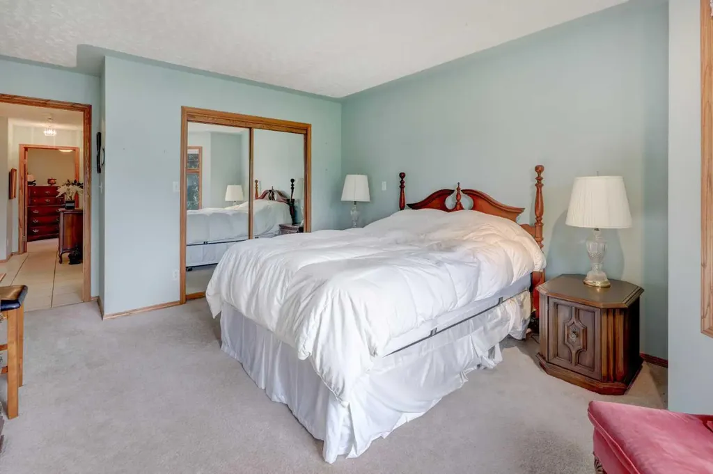 415 8 Street E Drumheller AB T0J0Y5