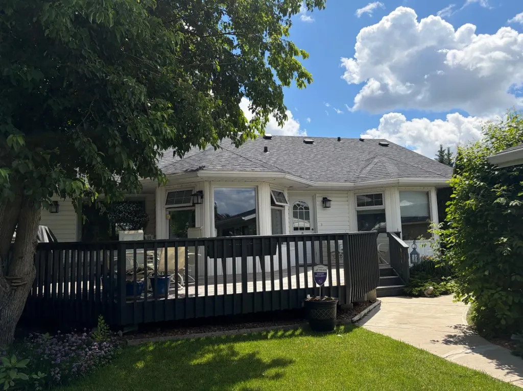 415 8 Street E Drumheller AB T0J0Y5