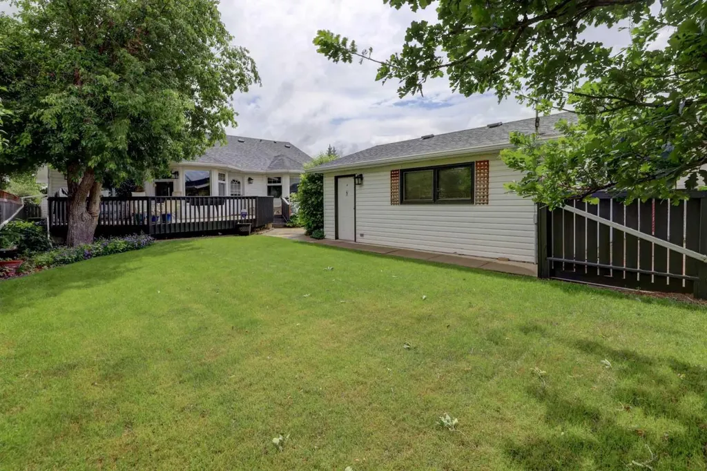 415 8 Street E Drumheller AB T0J0Y5
