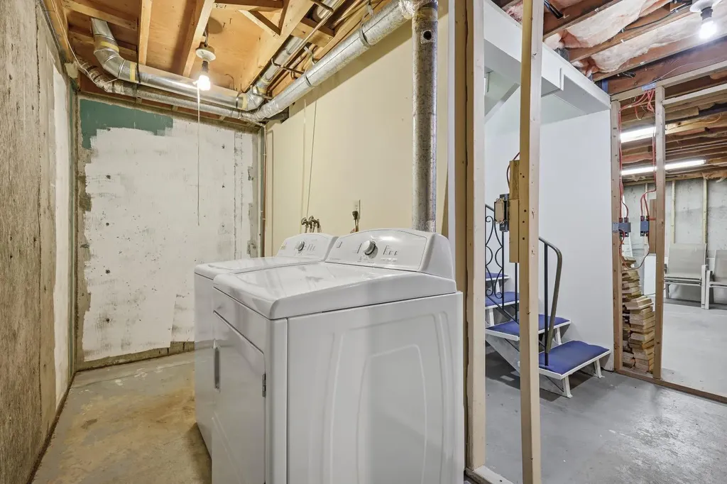 316 84 Avenue SE Calgary AB T2H1N4