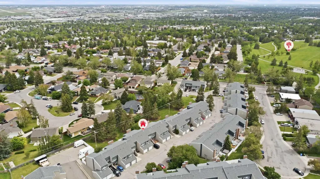 228 Theodore Place NW Calgary AB T2K 5S1