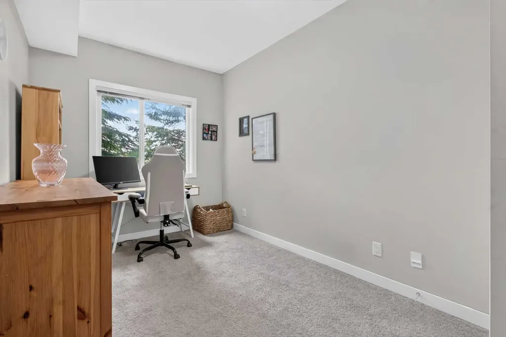 4 Sage Hill Terrace NW Calgary AB T3R 0W4