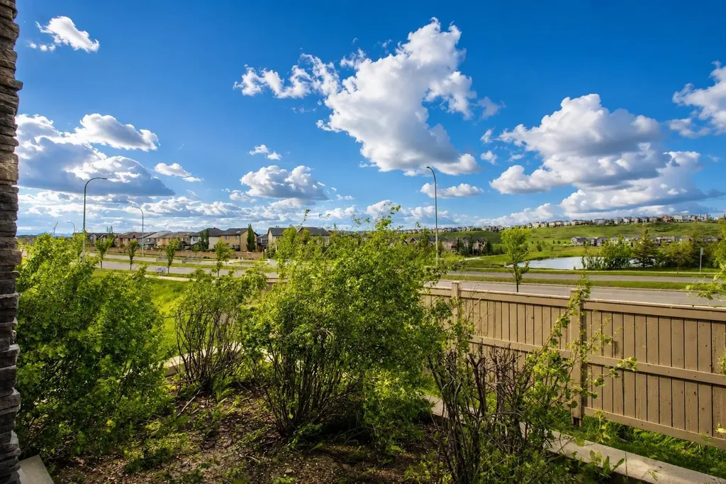 4 Sage Hill Terrace NW Calgary AB T3R 0W4