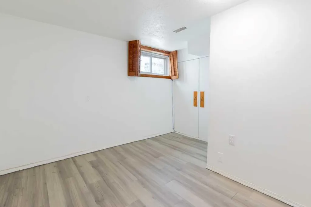 1118 12b Street S Lethbridge AB T1K 1S2