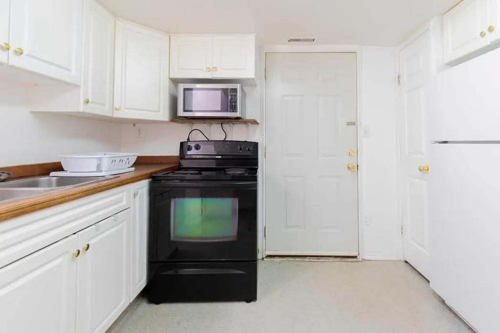 1118 12b Street S Lethbridge AB T1K 1S2
