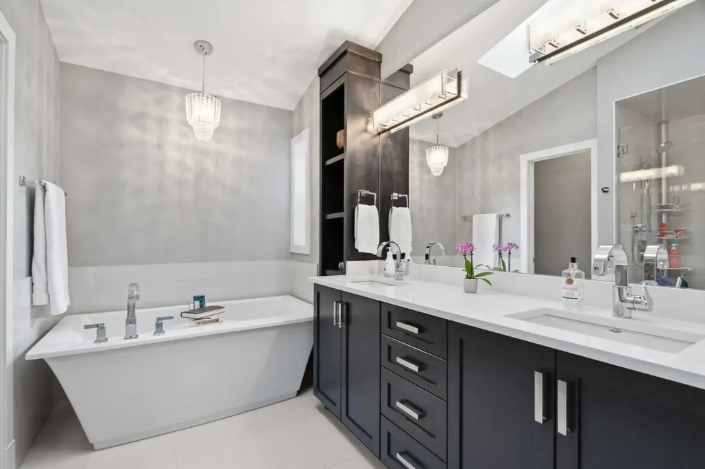 2827B 40 Street SW Calgary AB T3E 3J7