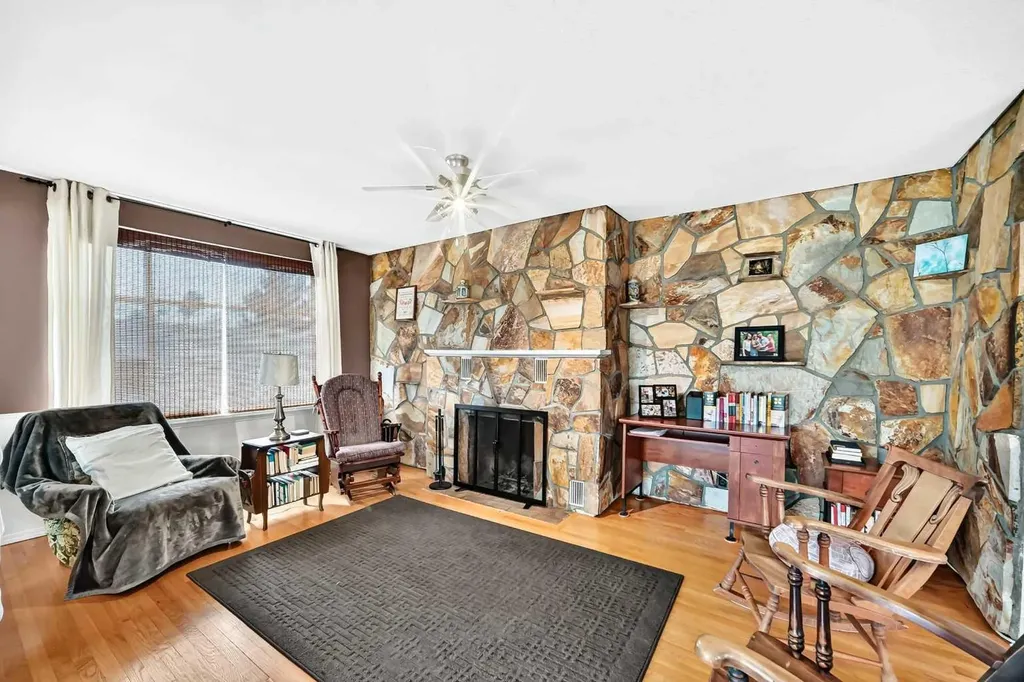 218 Southridge Place Didsbury AB T0M 0W0