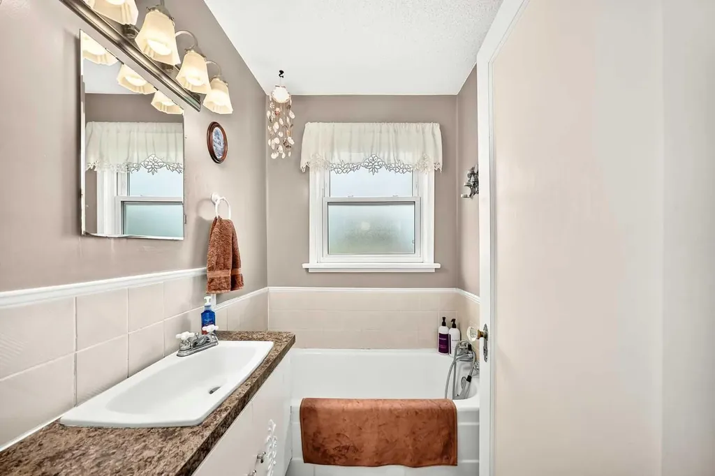 218 Southridge Place Didsbury AB T0M 0W0