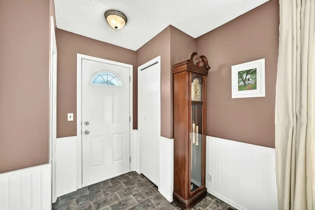 218 Southridge Place Didsbury AB T0M 0W0