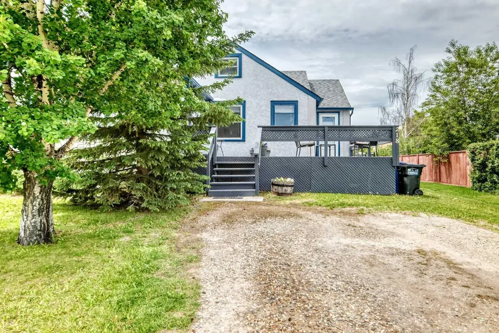 218 Southridge Place Didsbury AB T0M 0W0
