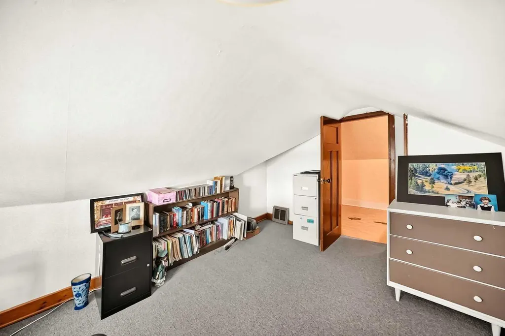 218 Southridge Place Didsbury AB T0M 0W0