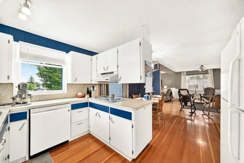 218 Southridge Place Didsbury AB T0M 0W0