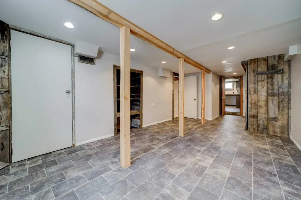 1124 James Avenue Pincher Creek AB T0K 1W0