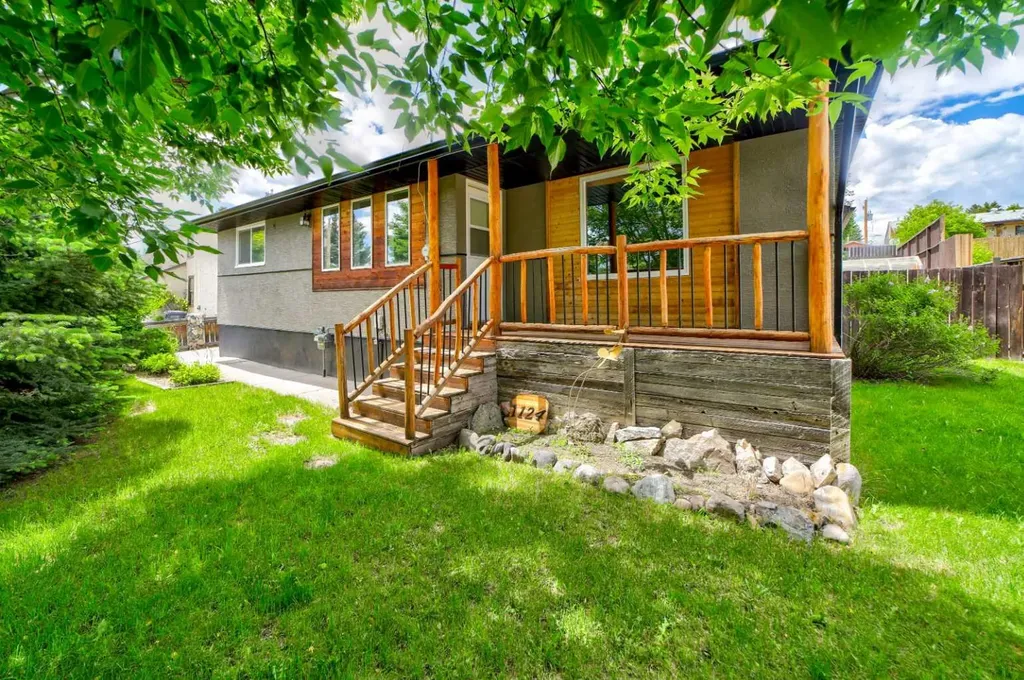 1124 James Avenue Pincher Creek AB T0K 1W0