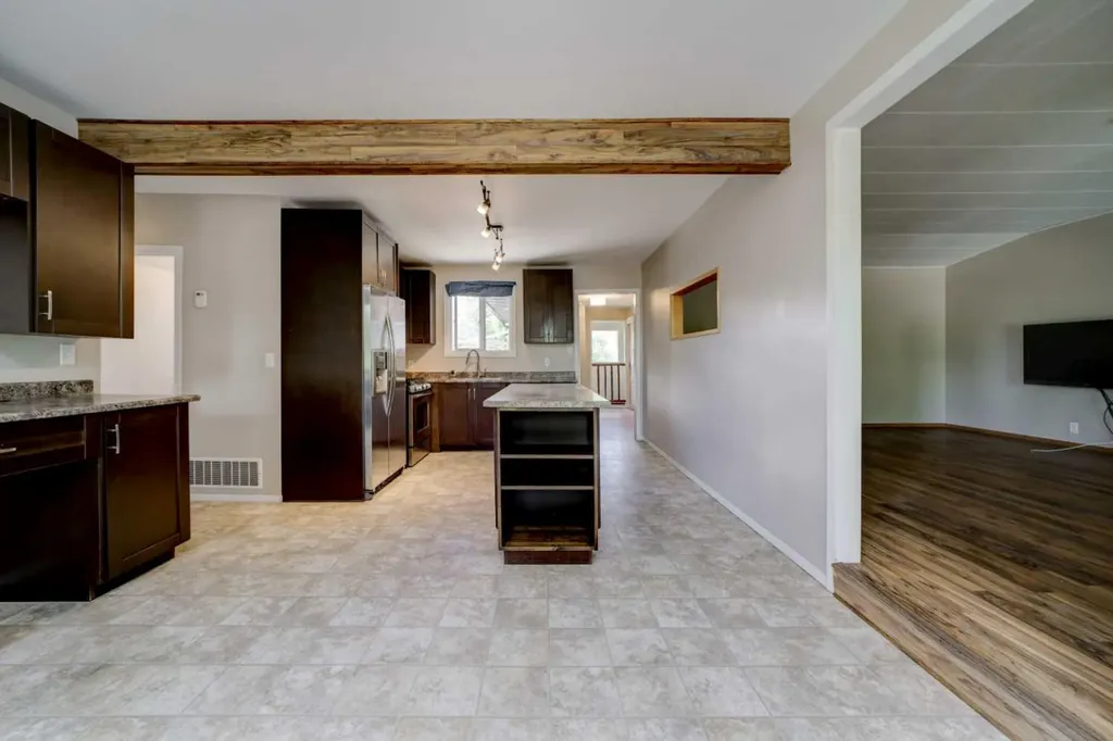 1124 James Avenue Pincher Creek AB T0K 1W0