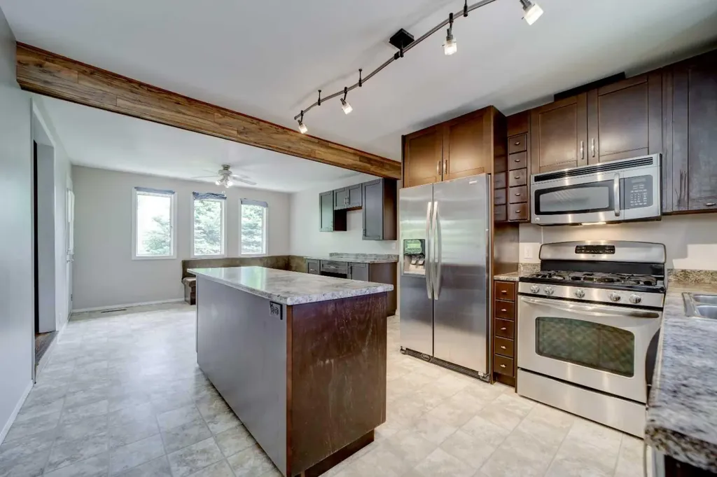 1124 James Avenue Pincher Creek AB T0K 1W0