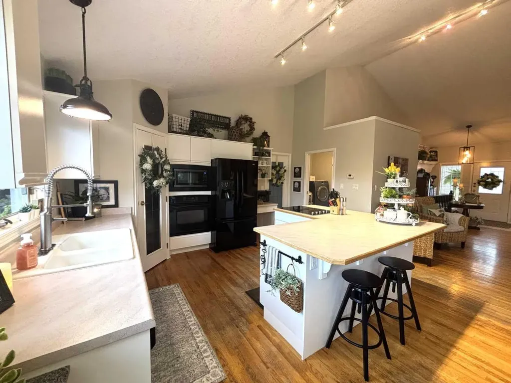 38 Blueberry Drive Whitecourt AB T7S1R2